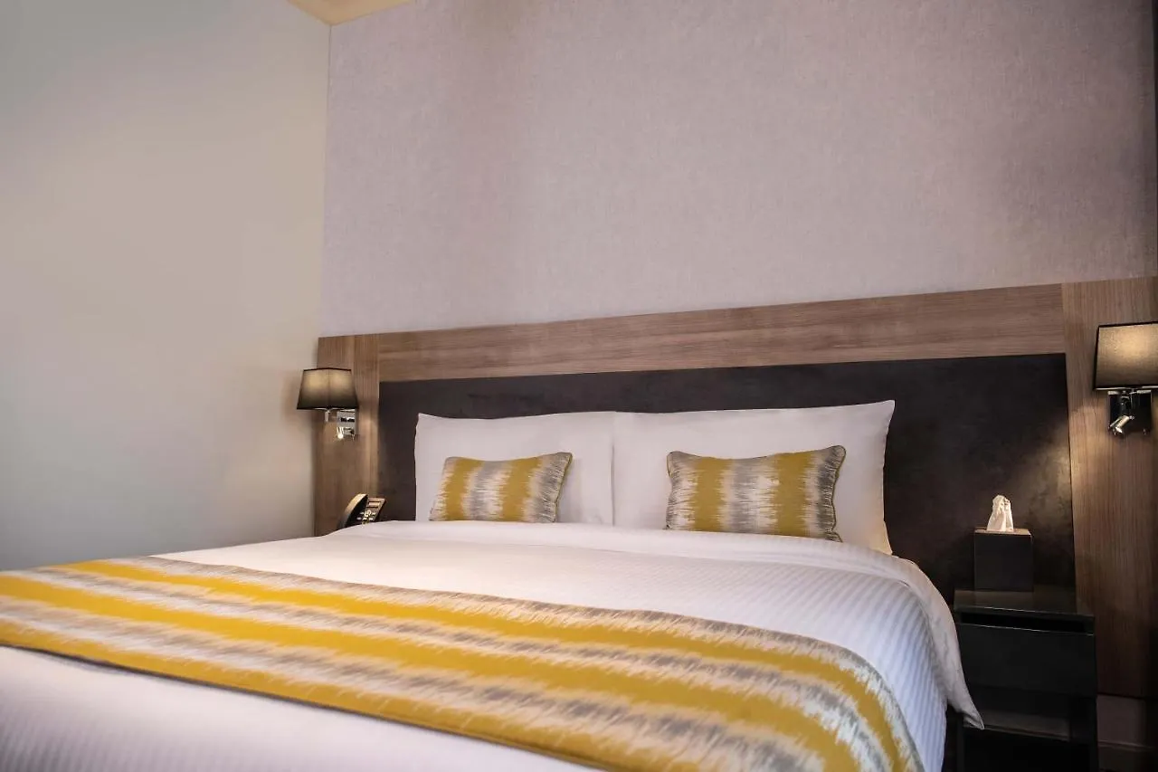 Oaks Beirut Hotel 4*,  Lebanon